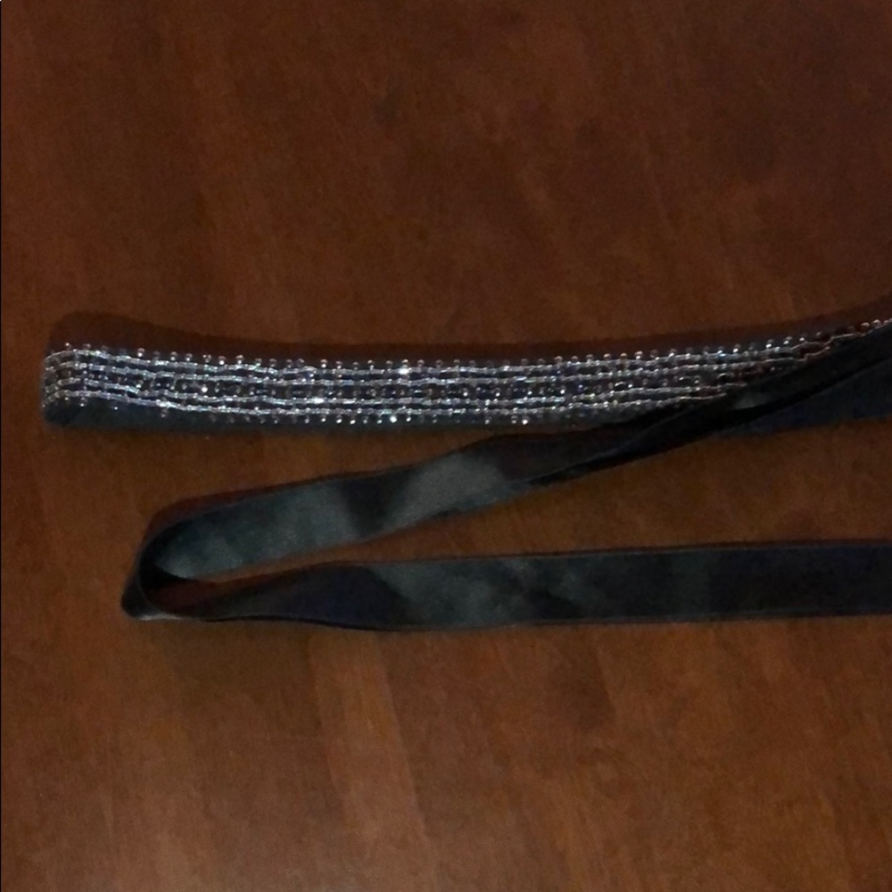 Beaded ribbon belt